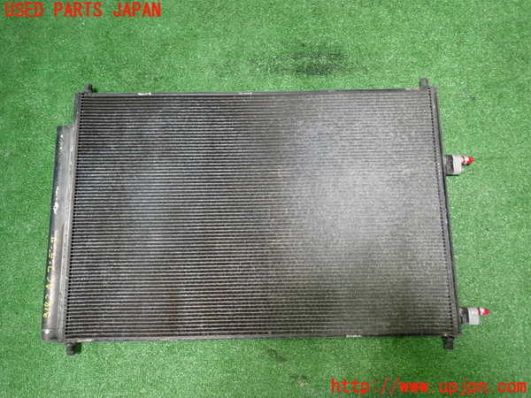 5UPJ-31426031]ヴェルファイア(ANH20W)エアコンコンデンサー1 中古_m0002.jpg