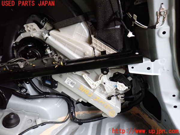 1UPJ-31426082]ヴェルファイア(ANH20W)エバポレーター2 (リヤ) 中古_m0001.jpg