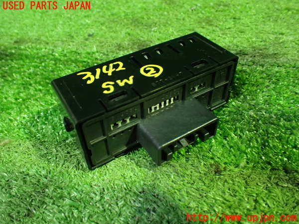 1UPJ-31426307]ヴェルファイア(ANH20W)スイッチ2 (照度調節・ODOTRIP) 中古_m0002.jpg
