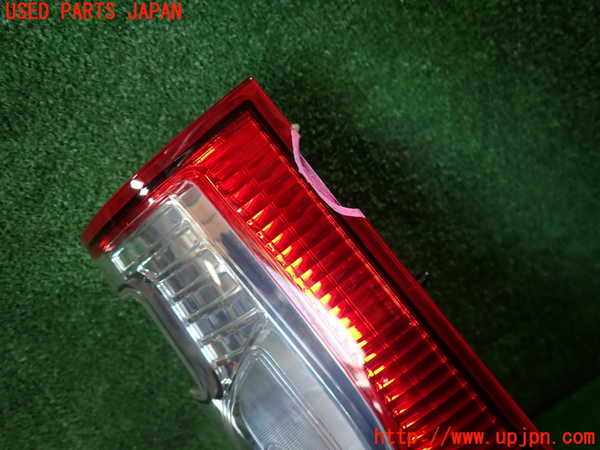 1UPJ-31431530]ルノー・カングー(KWK4M)右テールランプ 中古_m0002.jpg