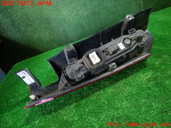 1UPJ-31431530]ルノー・カングー(KWK4M)右テールランプ 中古_m0004.jpg