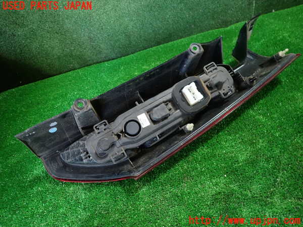 1UPJ-31431536]ルノー・カングー(KWK4M)左テールランプ 中古_m0003.jpg