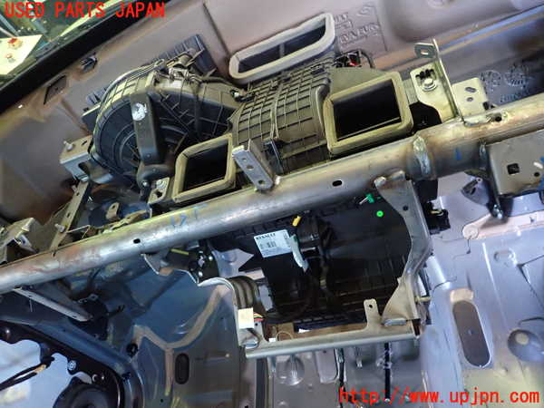 5UPJ-31436081]ルノー・カングー(KWK4M)エバポレーター1 中古_m0001.jpg