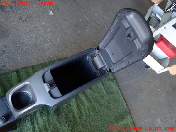 5UPJ-31437540]ルノー・カングー(KWK4M)センターコンソール 中古_m0003.jpg