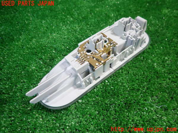 1UPJ-31436411]ルノー・カングー(KWK4M)ルームランプ1 (１列目) 中古_m0002.jpg