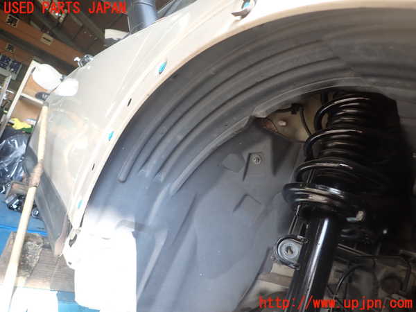 1UPJ-31441090]フィアット・500X(33414)右前フェンダーライナー 中古_m0002.jpg