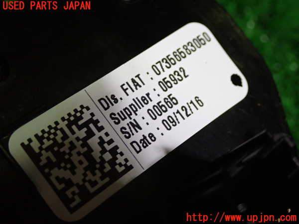 5UPJ-31446285]フィアット・500X(33414)ライトスイッチ 中古_m0002.jpg