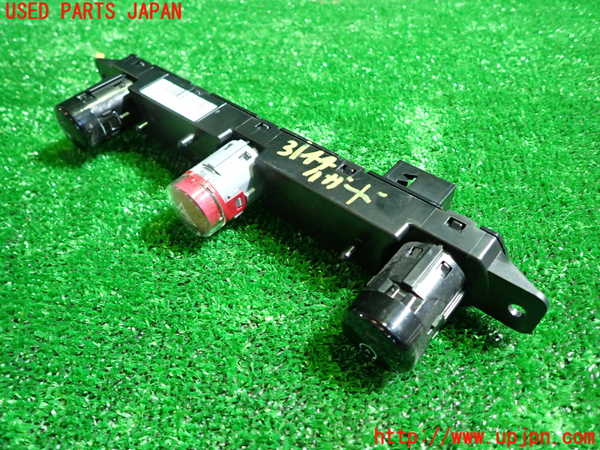 1UPJ-31446290]フィアット・500X(33414)ハザードスイッチ 中古_m0002.jpg