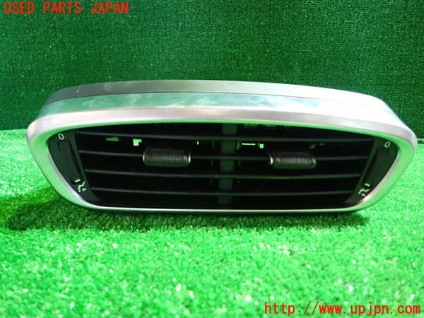 5UPJ-31447526]フィアット・500X(33414)エアコン吹き出し口1 中古_m0001.jpg