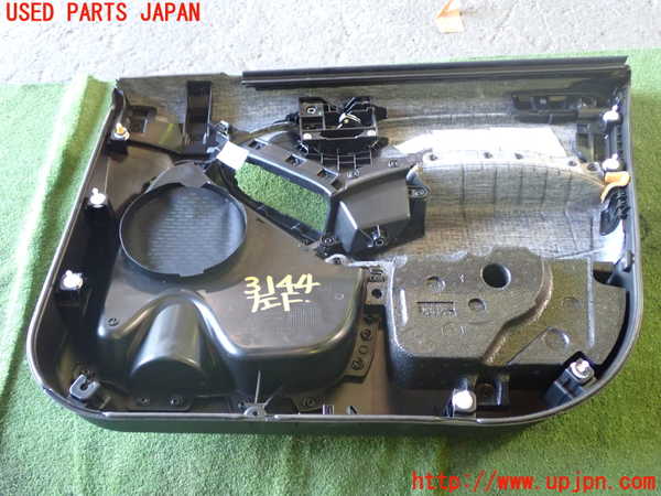 1UPJ-31441264]フィアット・500X(33414)左前ドア内張り 中古_m0003.jpg