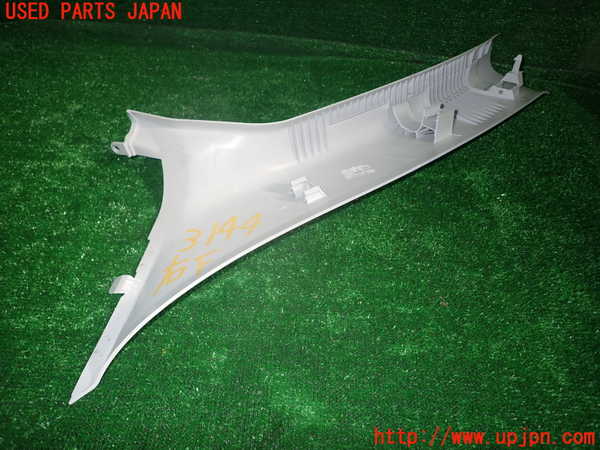 1UPJ-31447655]フィアット・500X(33414)右フロントピラートリム 中古_m0004.jpg