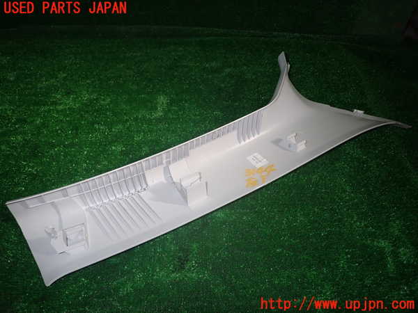 1UPJ-31447660]フィアット・500X(33414)左フロントピラートリム 中古_m0004.jpg