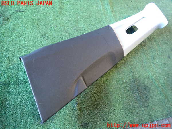 1UPJ-31447670]フィアット・500X(33414)左センターピラートリム 中古_m0001.jpg