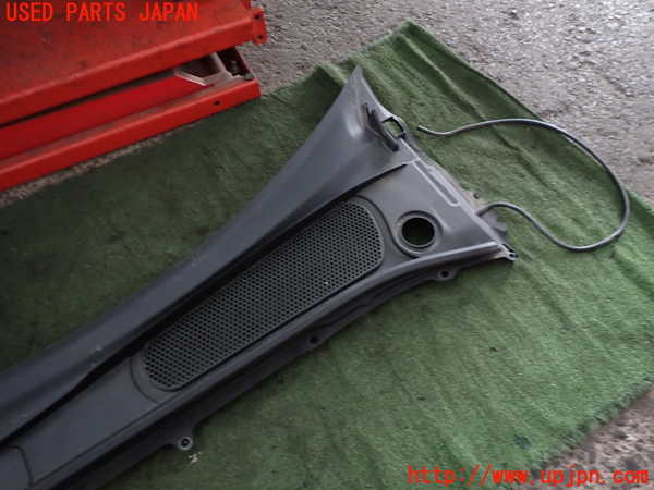 2UPJ-31451190]ボルボ・V60(ZB420)カウルトップ 中古_m0002.jpg