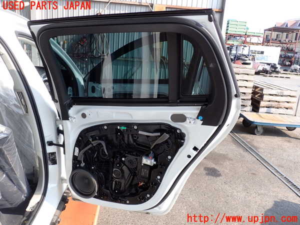 2UPJ-31451290]ボルボ・V60(ZB420)右後ドア 中古(43R-011565 M5385)_m0003.jpg