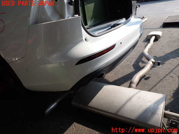2UPJ-31451610]ボルボ・V60(ZB420)リアバンパー 中古_m0002.jpg