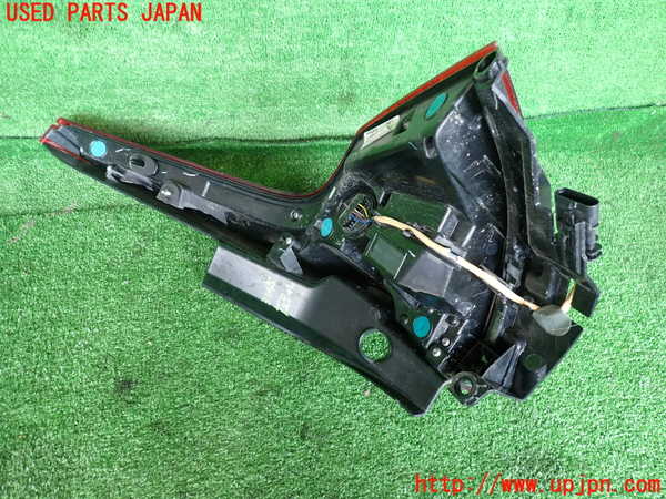 2UPJ-31451536]ボルボ・V60(ZB420)左テールランプ 中古_m0002.jpg