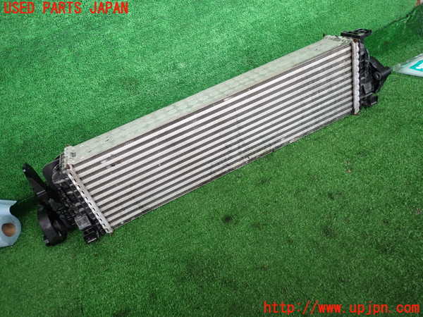 2UPJ-31452451]ボルボ・V60(ZB420)インタークーラー1 中古_m0001.jpg
