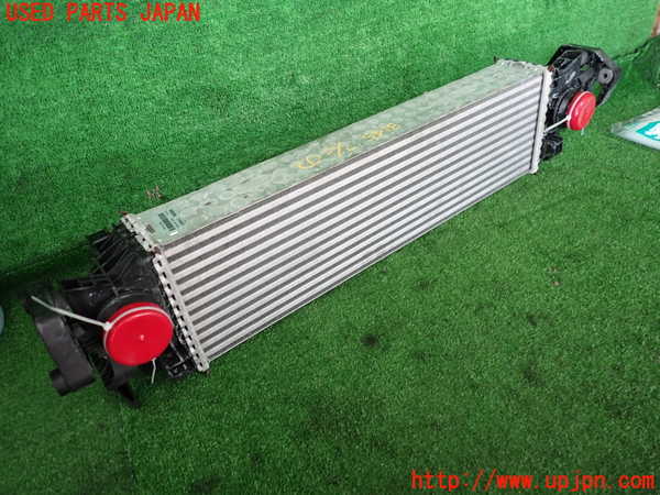 2UPJ-31452451]ボルボ・V60(ZB420)インタークーラー1 中古_m0002.jpg