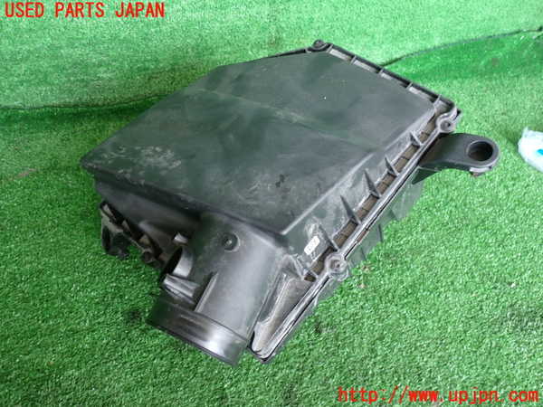 2UPJ-31452560]ボルボ・V60(ZB420)エアクリーナーボックス 中古_m0001.jpg