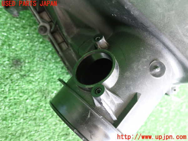 2UPJ-31452560]ボルボ・V60(ZB420)エアクリーナーボックス 中古_m0002.jpg