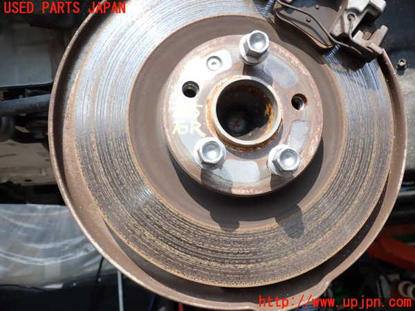 5UPJ-31454300]ボルボ・V60(ZB420)右リアナックルハブ 中古_m0002.jpg