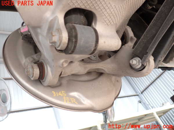 2UPJ-31454305]ボルボ・V60(ZB420)左リアナックルハブ 中古_m0001.jpg