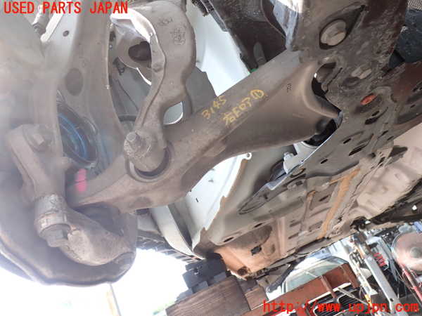 2UPJ-31455176]ボルボ・V60(ZB420)右フロントロアアーム1 中古_m0001.jpg