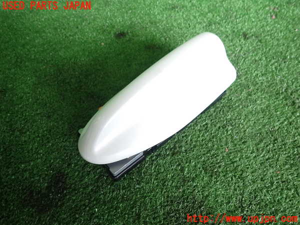 2UPJ-31456550]ボルボ・V60(ZB420)アンテナ 中古_m0001.jpg