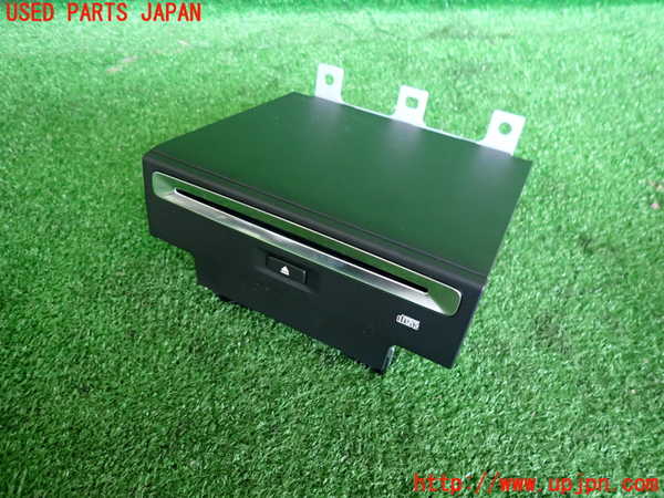 2UPJ-31456480]ボルボ・V60(ZB420)CDプレーヤー 中古_m0001.jpg
