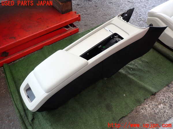2UPJ-31457540]ボルボ・V60(ZB420)センターコンソール 中古_m0001.jpg