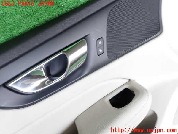 2UPJ-31451264]ボルボ・V60(ZB420)左前ドア内張り 中古_m0002.jpg