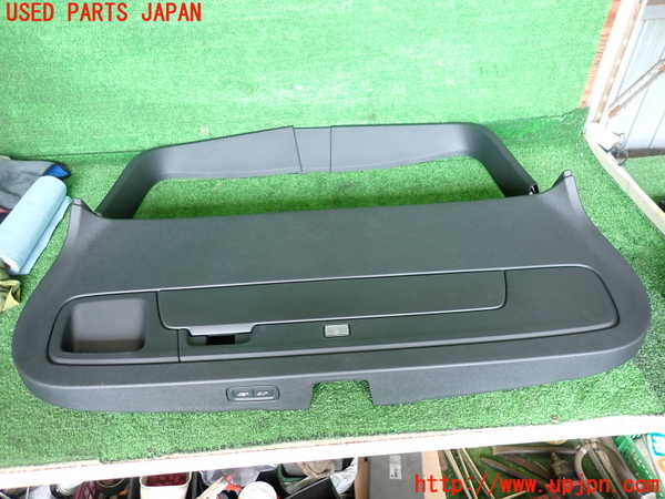 2UPJ-31451578]ボルボ・V60(ZB420)バックドア内張り 中古_m0001.jpg