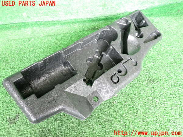 2UPJ-31457773]ボルボ・V60(ZB420)ラゲッジトレイ3 中古_m0001.jpg