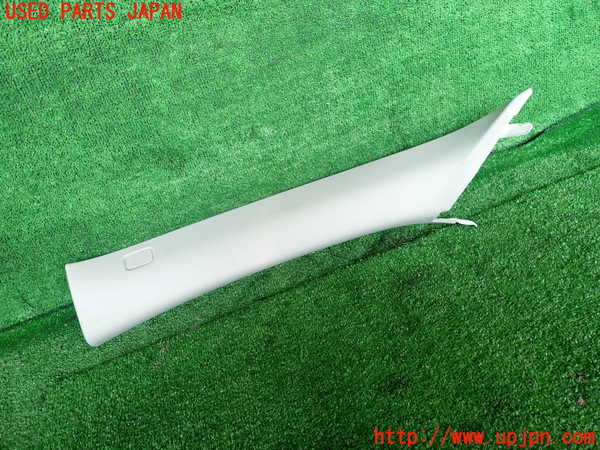 2UPJ-31457660]ボルボ・V60(ZB420)左フロントピラートリム 中古_m0001.jpg