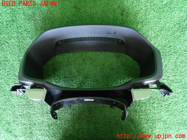 2UPJ-31457510]ボルボ・V60(ZB420)メーターフード 中古_m0001.jpg