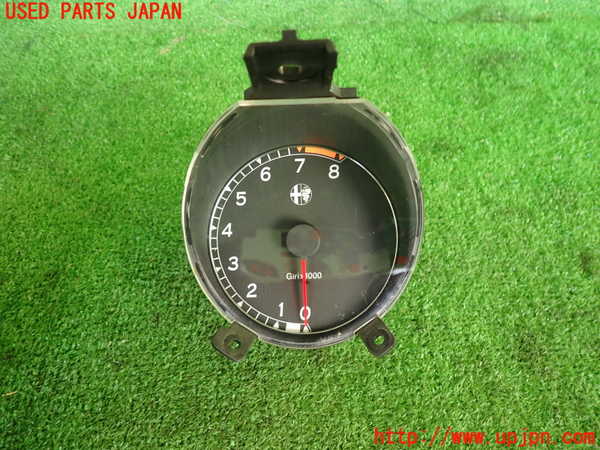 2UPJ-31466230]アルファロメオ・156 GTA(932AXB)タコメーター 中古_m0001.jpg