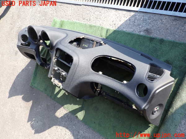 2UPJ-31467505]アルファロメオ・156 GTA(932AXB)ダッシュボード 中古_m0001.jpg