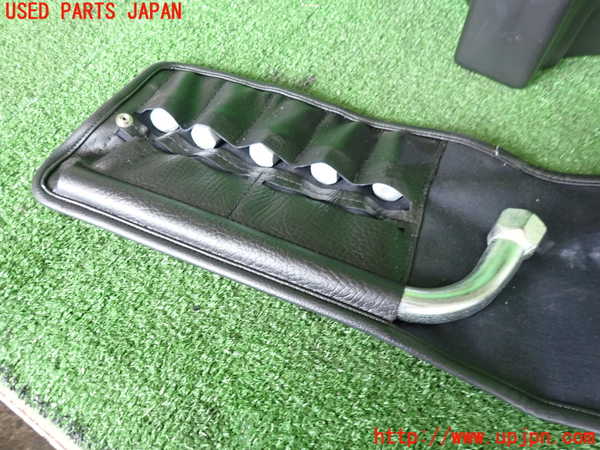 2UPJ-31467805]アルファロメオ・156 GTA(932AXB)車載工具 中古_m0002.jpg