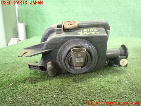 2UPJ-31471180]ベンツ SLK200 コンプレッサー(171442)右フォグ 中古_m0002.jpg