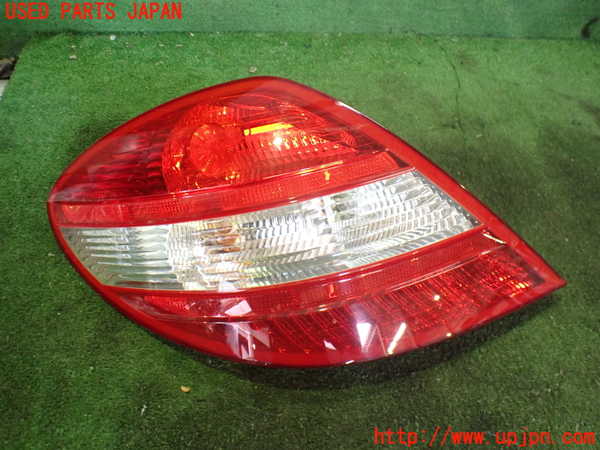 2UPJ-31471536]ベンツ SLK200 コンプレッサー(171442)左テールランプ 中古_m0001.jpg