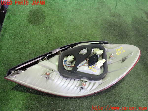 2UPJ-31471536]ベンツ SLK200 コンプレッサー(171442)左テールランプ 中古_m0002.jpg