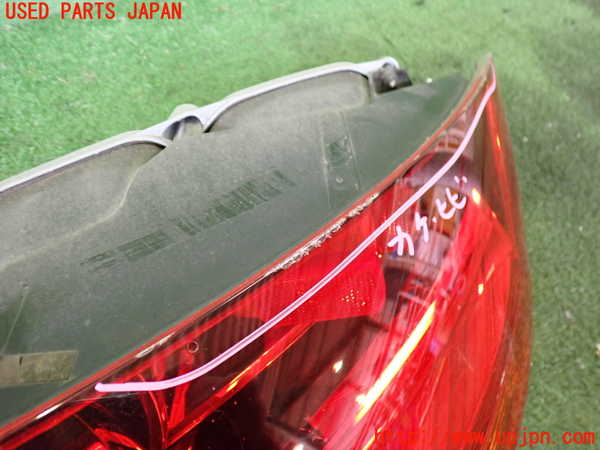 2UPJ-31481530]アウディ・TT クーペ(8JBUBF)右テールランプ 中古_m0002.jpg