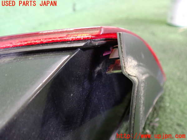 2UPJ-31481530]アウディ・TT クーペ(8JBUBF)右テールランプ 中古_m0003.jpg