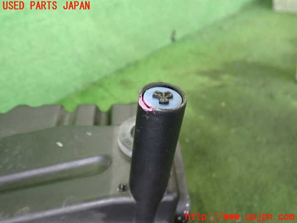 2UPJ-31482560]アウディ・TT クーペ(8JBUBF)エアクリーナーボックス 中古_m0003.jpg