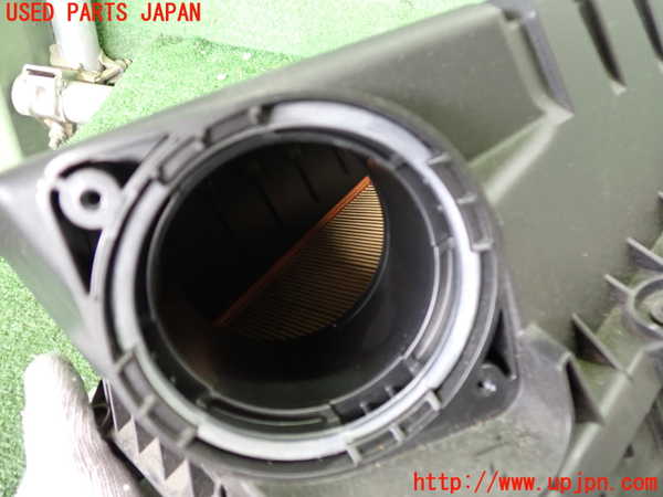 2UPJ-31482560]アウディ・TT クーペ(8JBUBF)エアクリーナーボックス 中古_m0004.jpg