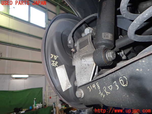 2UPJ-31484305]アウディ・TT クーペ(8JBUBF)左リアナックルハブ 中古_m0001.jpg