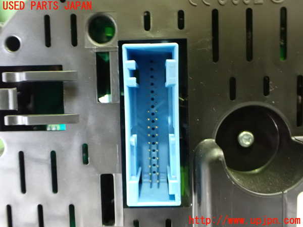 2UPJ-31486170]アウディ・TT クーペ(8JBUBF)スピードメーター 中古_m0003.jpg