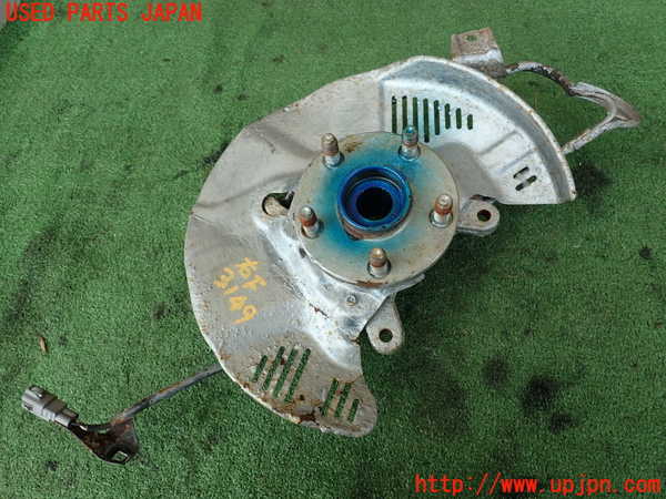 2UPJ-31494290]セリカ GT-FOUR(ST205)右フロントナックルハブ 中古_m0001.jpg