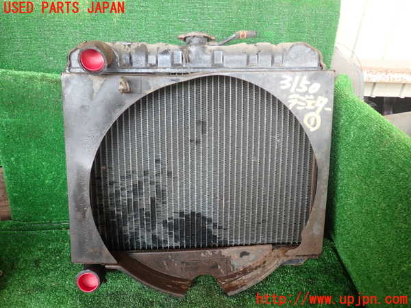 1UPJ-31502321]三菱ジープ(J53)ラジエーター1 中古_m0001.jpg